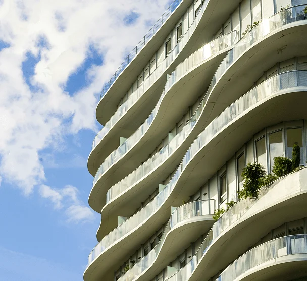 photo libre de droit d'un bâtiment à batignolles