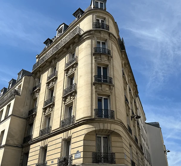 batignolles bâtiment façade haussant joli môme 17e arrondissement