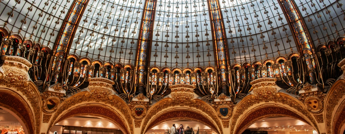 glass ceiling galeries lafayette coupole grands magasins opera