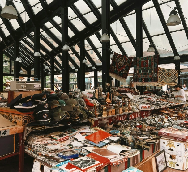 puces de saint ouen flea market vintage paris